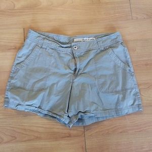 DKNY Womens Shorts